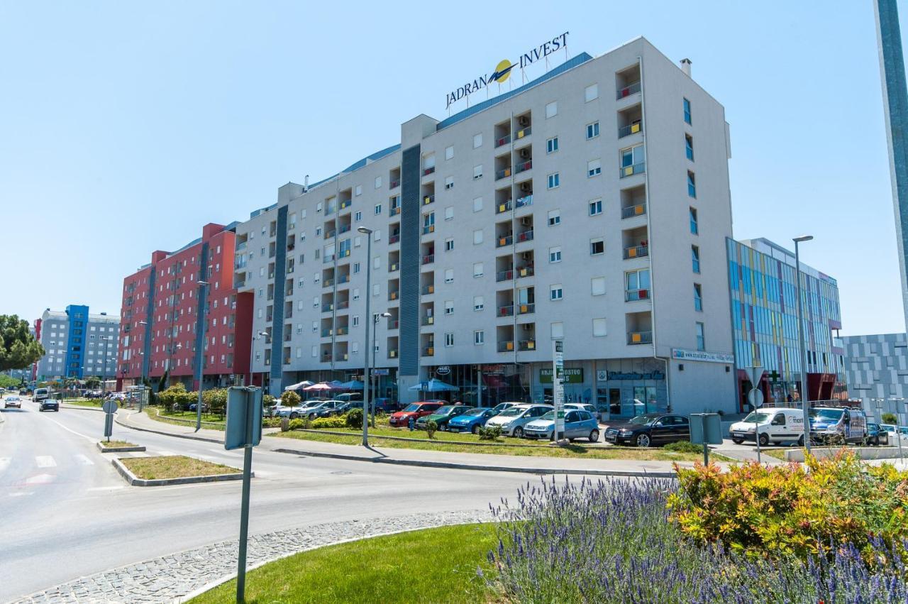 Jadran apartment with balcony&parking garage Zadar Bagian luar foto